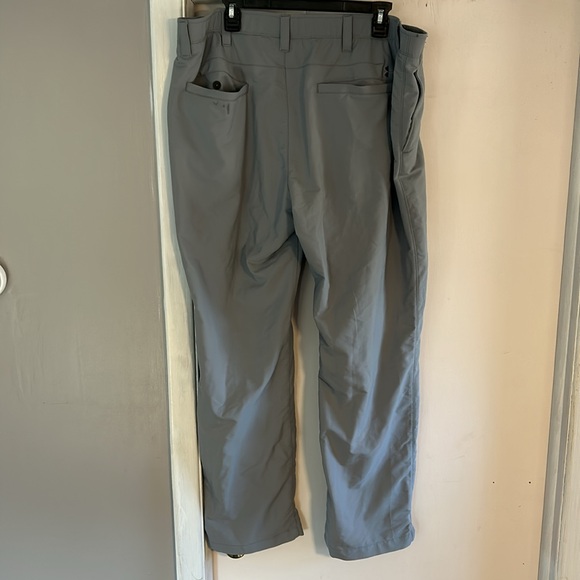 Under armor grey golf pants size 42/32 - Picture 2 of 2